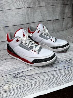 Nike Air Jordan 3 Retro Fire Red size 12 M